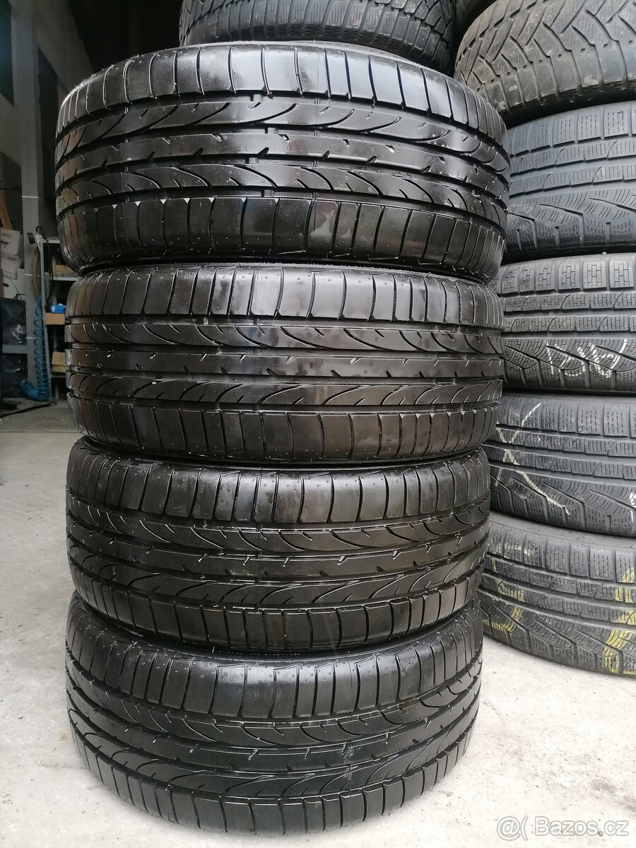 Letní pneu = 215/45 R17 = BRIDGESTONE