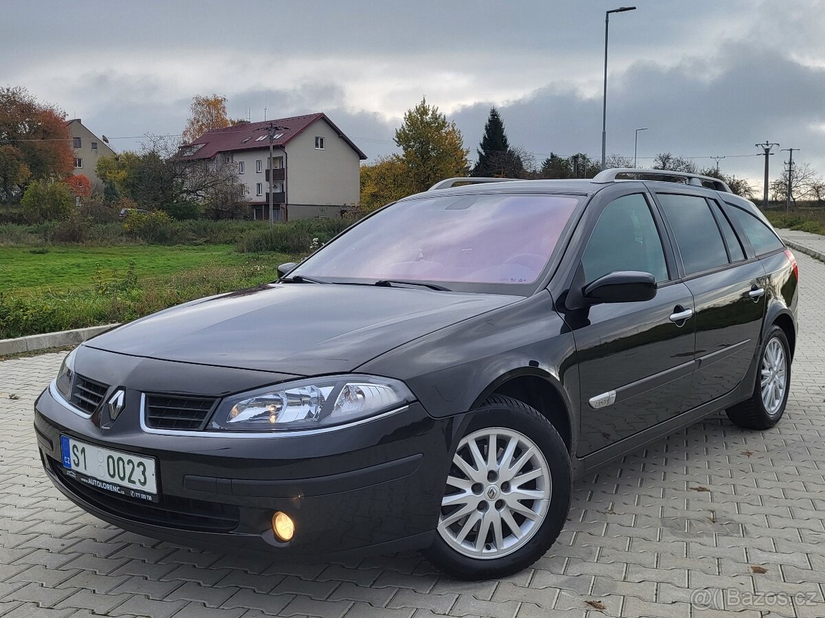 Renault Laguna II 2.0dCi Exception - Polokůže - tažné