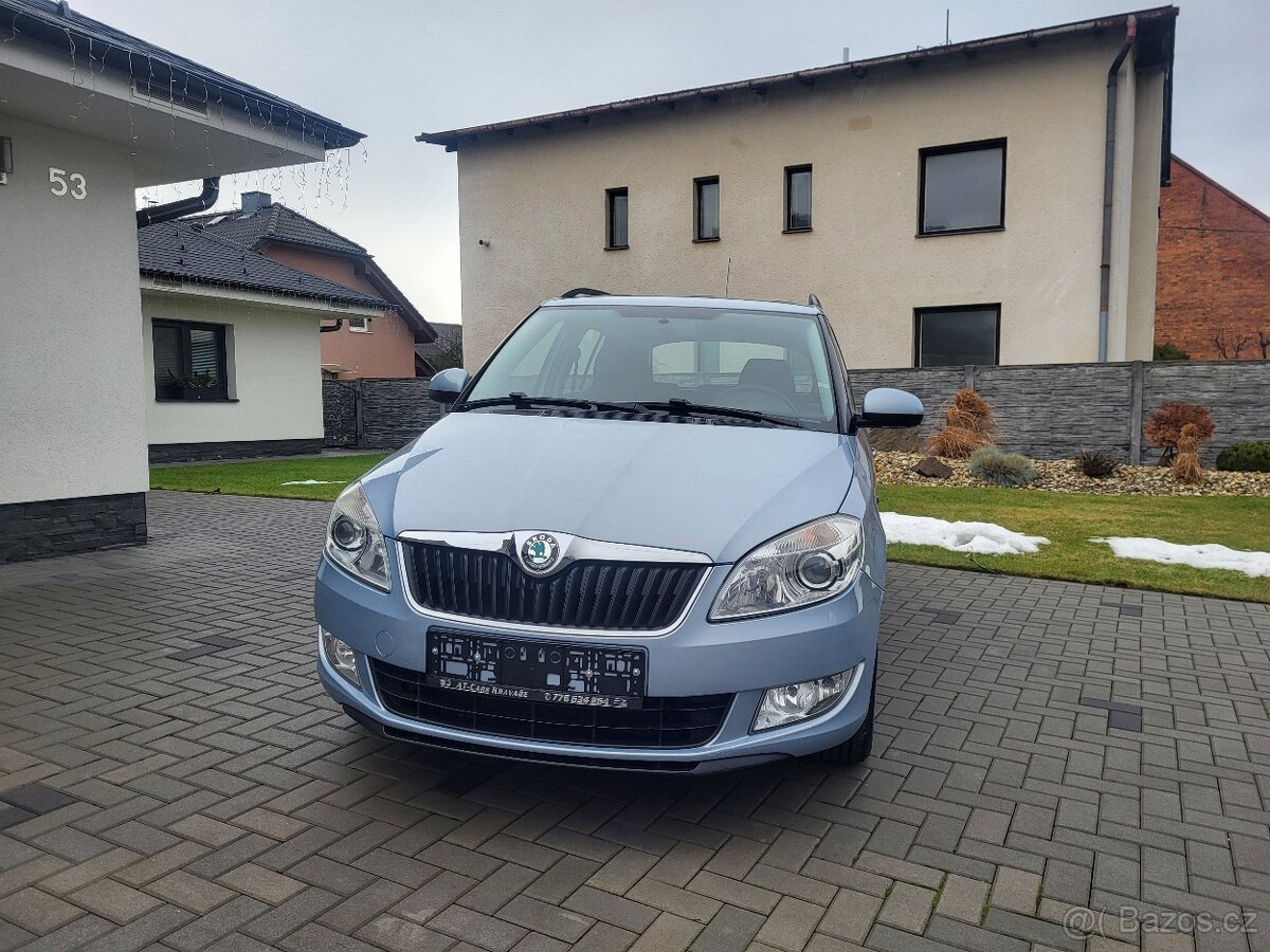 Škoda Fabia combi 1.2Tsi 77kw,top výbava,tažné,po servise