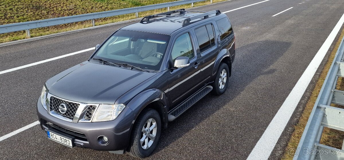 Nissan Pathfinder 2014  7míst