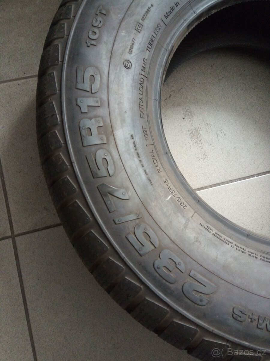 ZIMNÍ CONTINENTAL 235/75R15