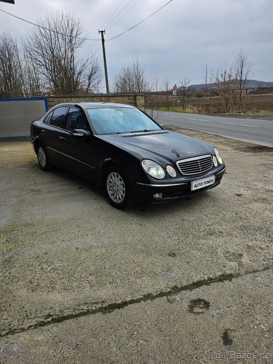 Mercedes-Benz E