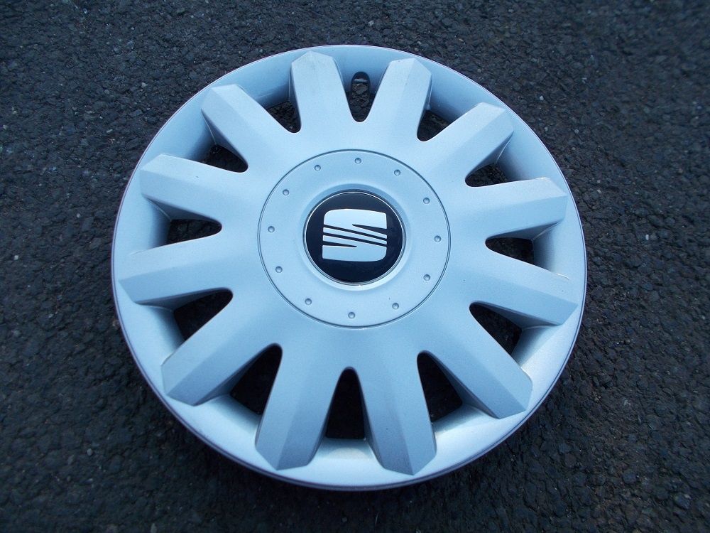 1 ks 15" poklice originál Seat, 7M7601147