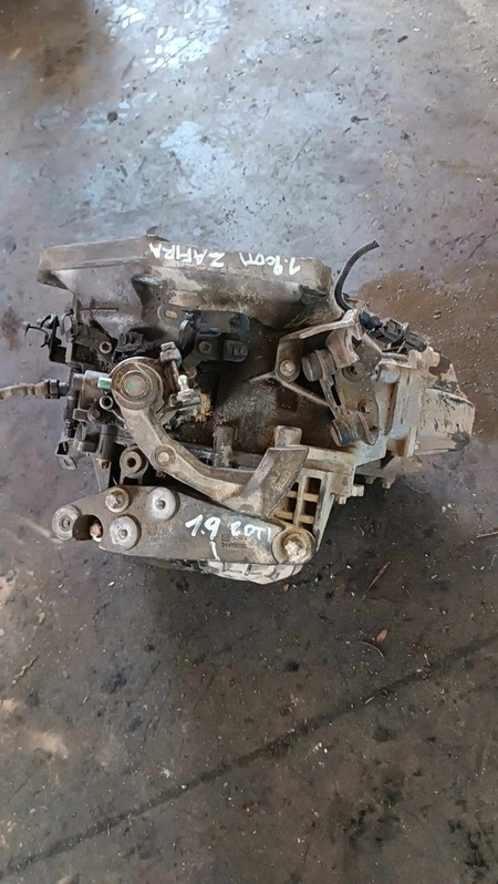 převodovka 1.9cdti Opel Zafira 55186623