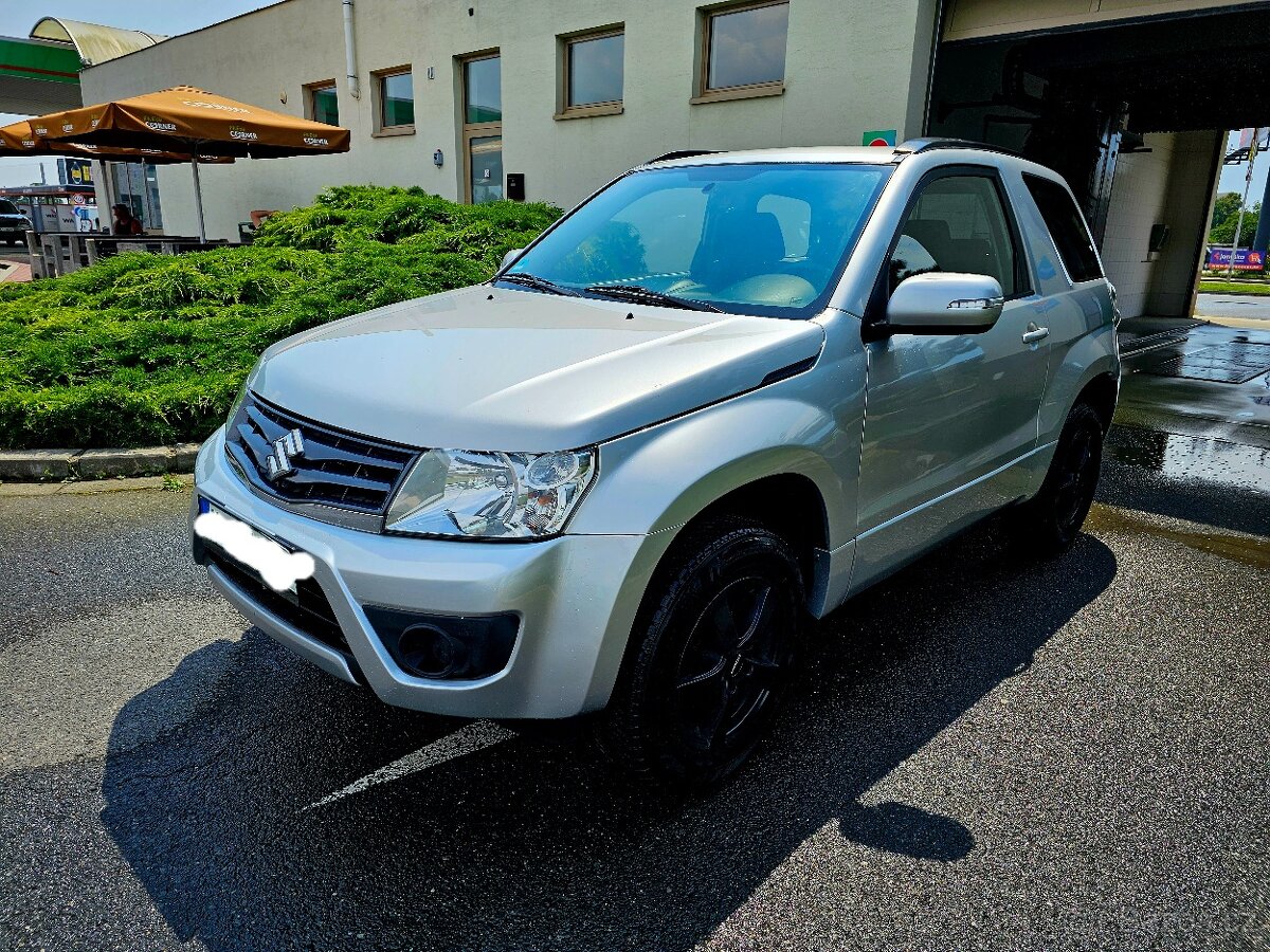 Suzuki Grand Vitara 1,6i 4x4 model 2014