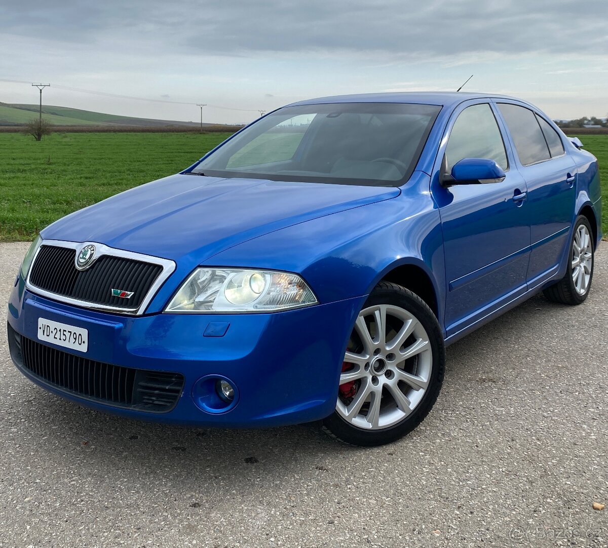 Škoda Octavia Limuzin 2.0TFSi - SWISS BLUE