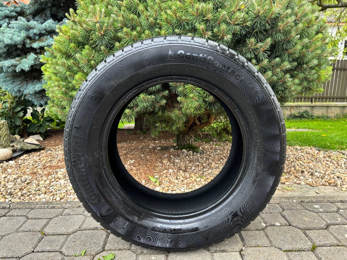 215/60 R16 Continetal