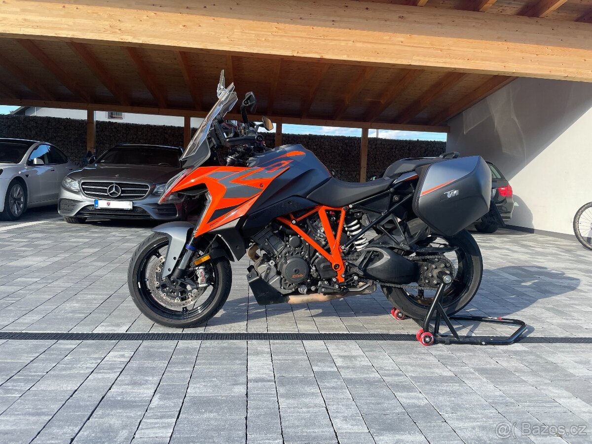 KTM Superduke 1290 GT 2022