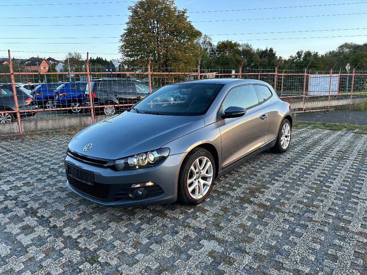 Vw Scirocco  sport 2.0 Tsi 147 kw,servisni historie