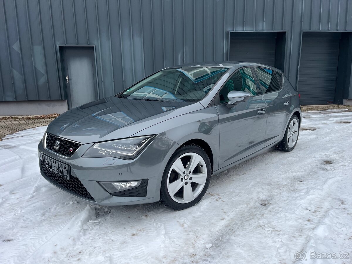 Seat Leon FR Hatchback 2.0 TDI LED světla, Navigace