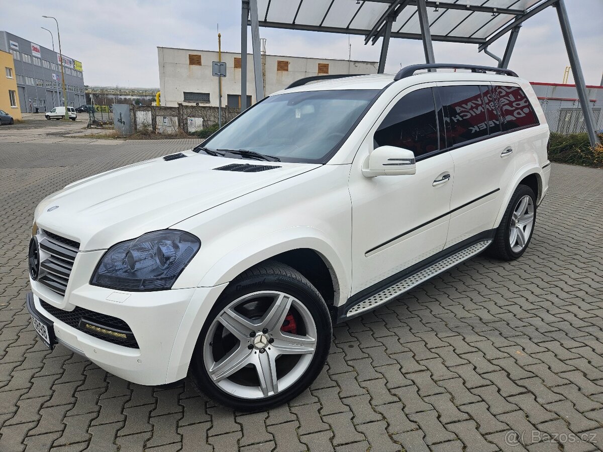 MERCEDES-BENZ GL 450 CDI 4MATIC 7-míst