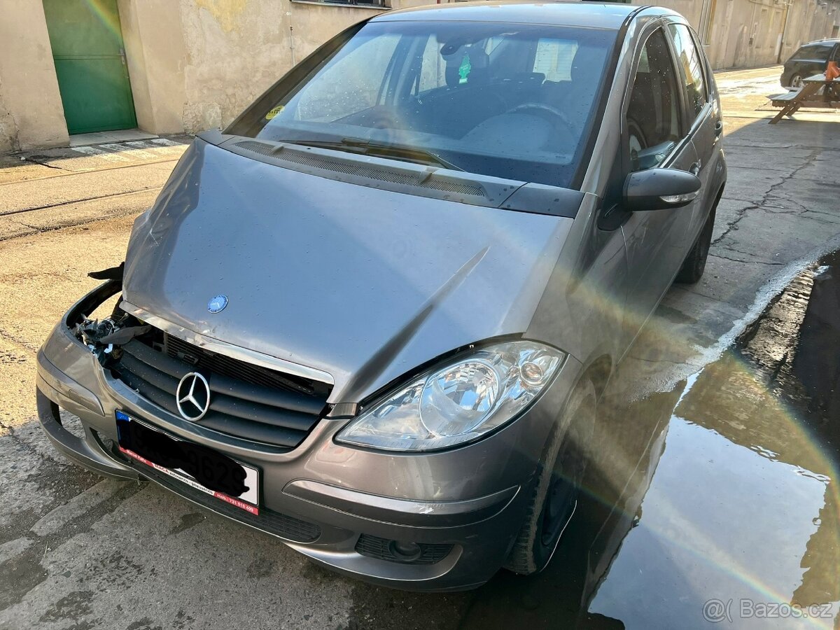 Mercedes w169 A160. 2.0 cdi Díly