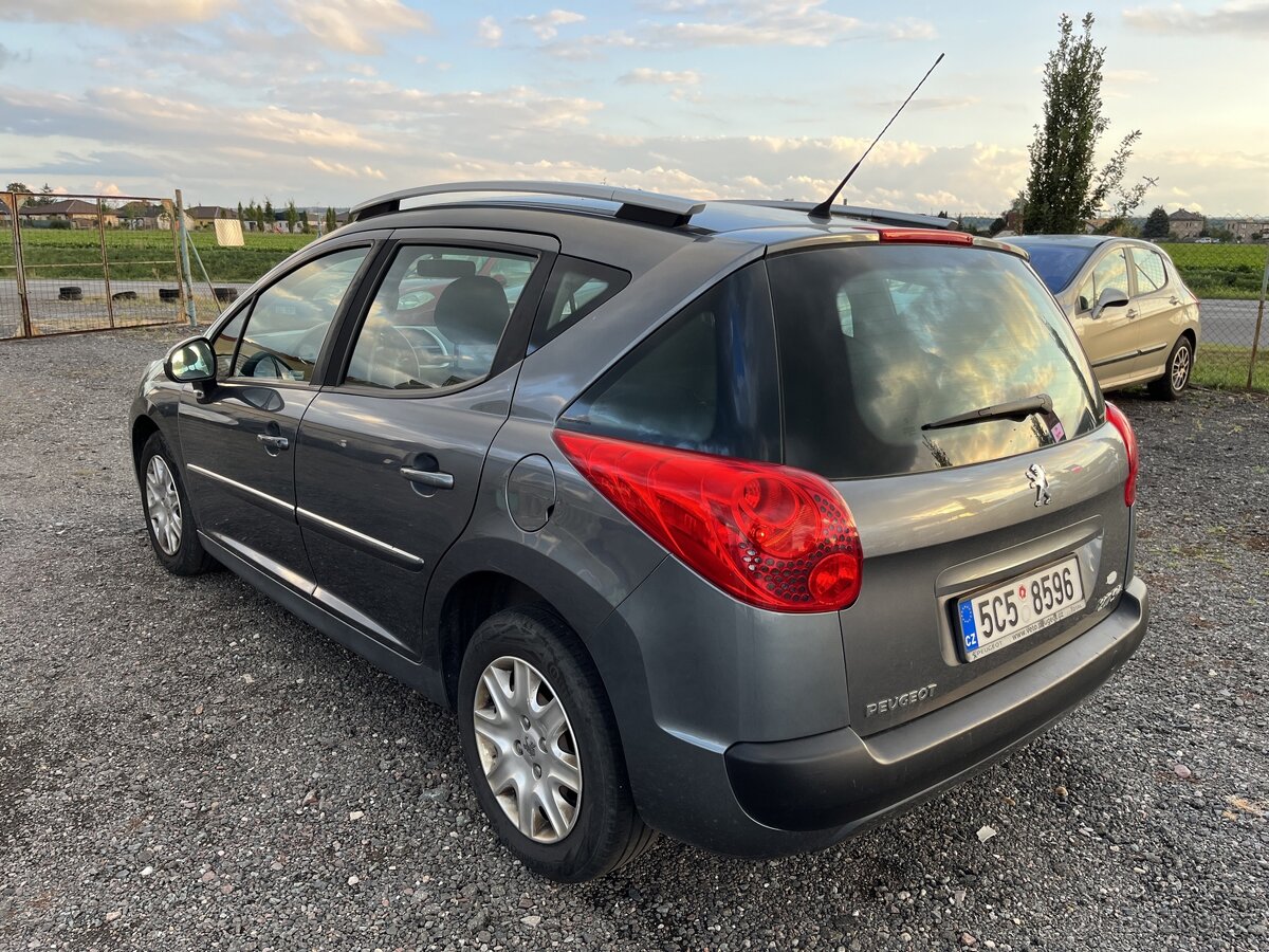 Peugeot 207 SW kombi 1,4i-, r. 2011, klima