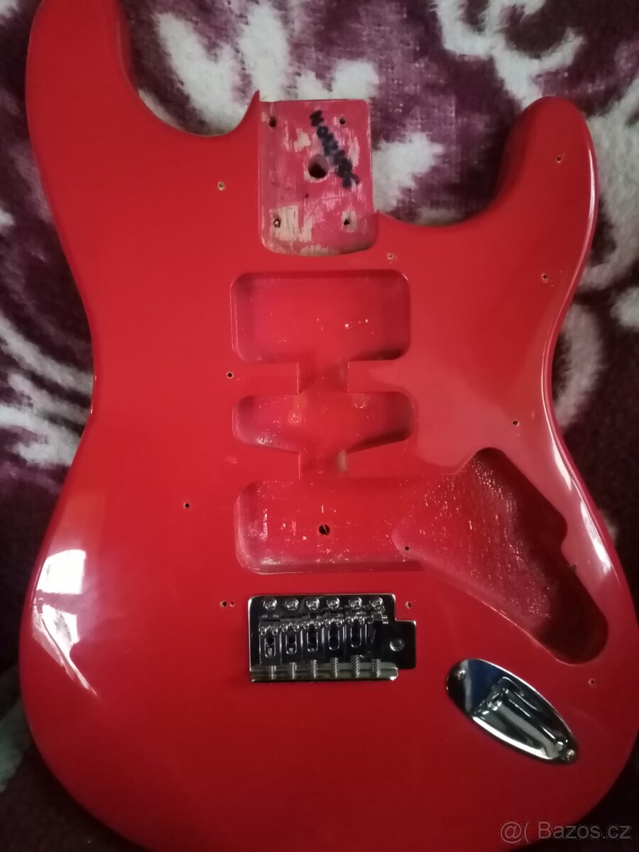 Stratocaster telo