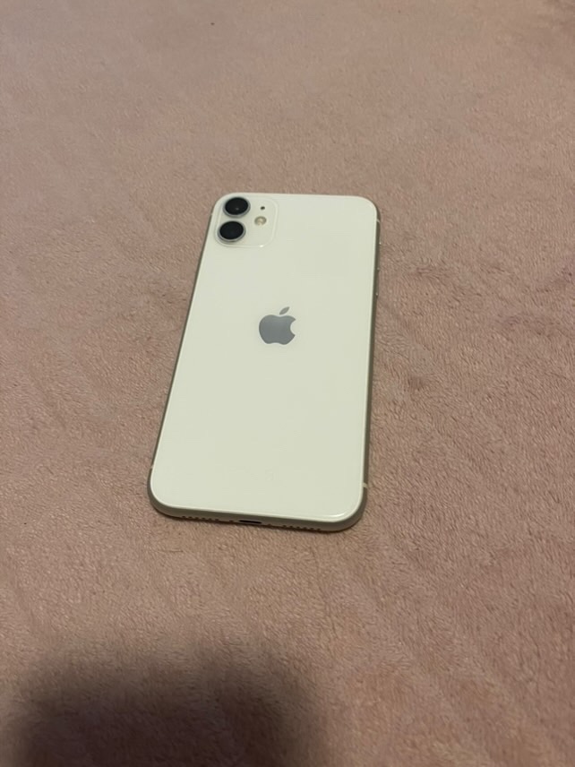 Iphone 11 128gb baterie 100%