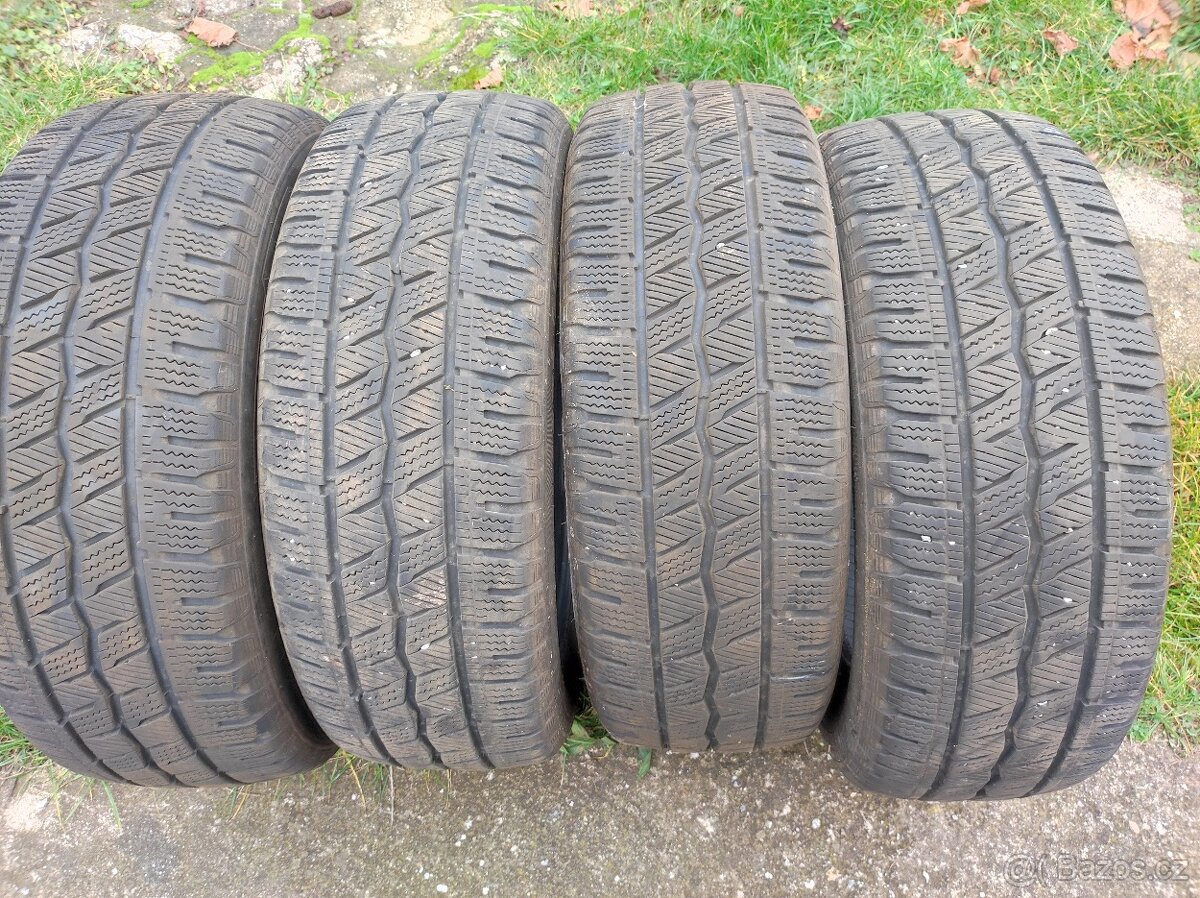 zimní pneumatiky 215/60r17C