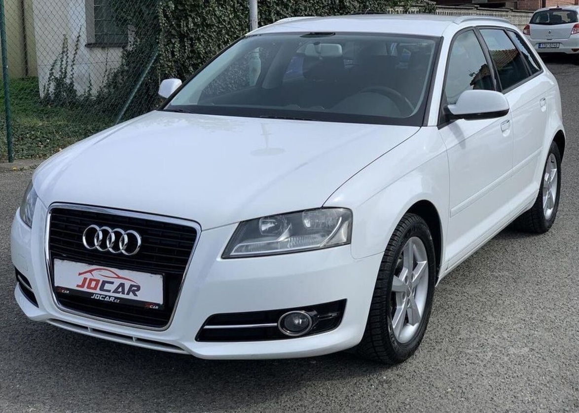 Audi A3 Sportback 1.4TFSi 92kw KLIMA manuál 92 kw