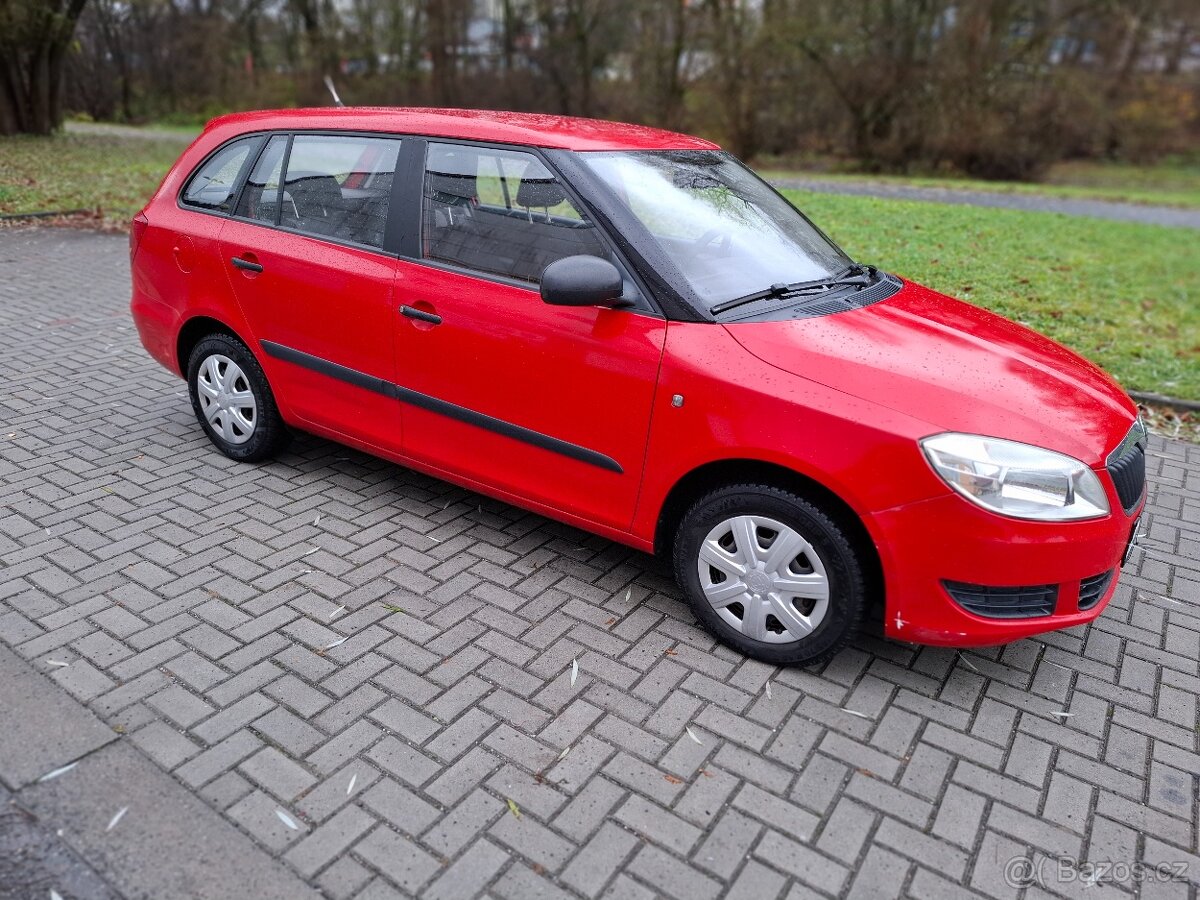 Škoda Fabia 2 Combi 1.2i model 2011 nove STK