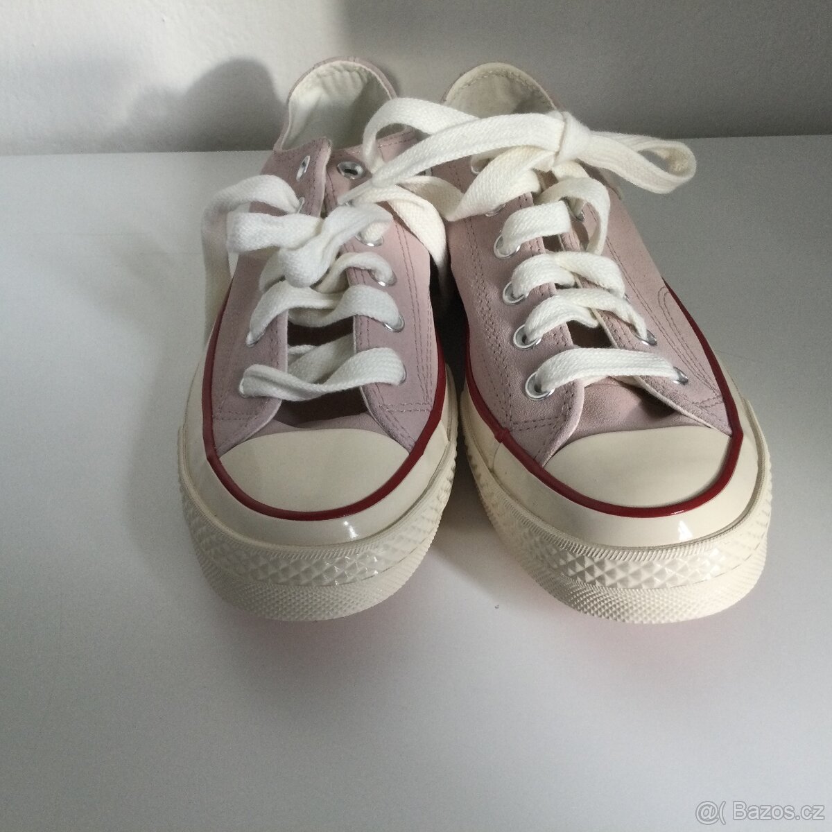 Nove senpmisove Converse tenisky 40