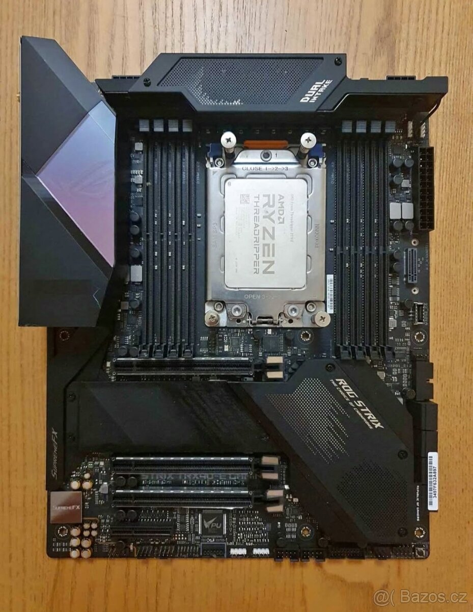 AMD Ryzen Threadripper 3970X + ASUS ROG STRIX TRX40-E GAMING