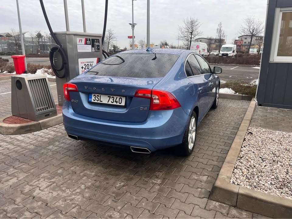 Volvo s60 2015 d4 140kw