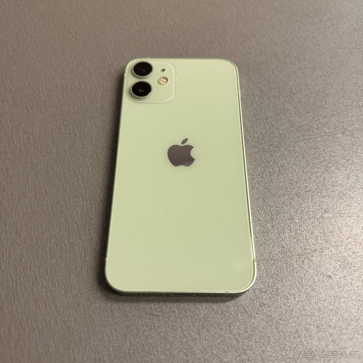 iPhone 12 mini 64GB green, pěkný stav, 12 měsíců záruka