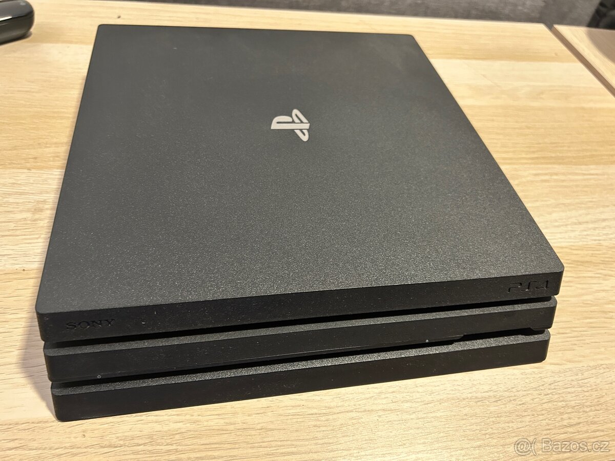 Playstation 4 Pro - TOP STAV