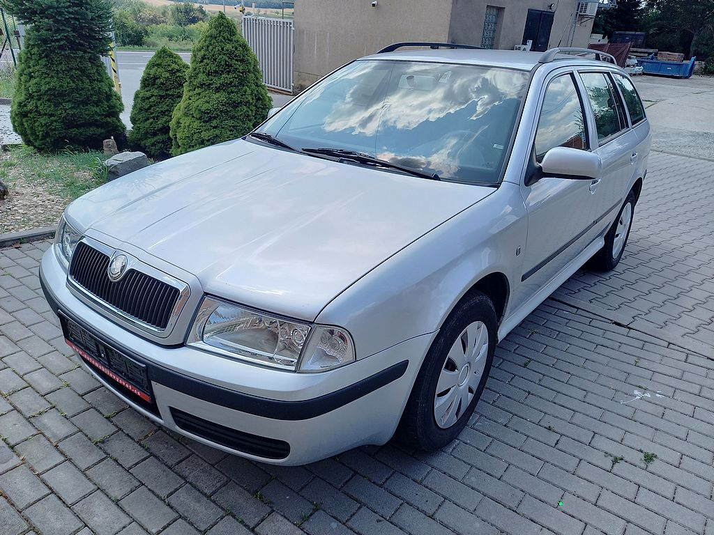 Škoda Octavia 1.9 TDi Tour-digiklima-ČR