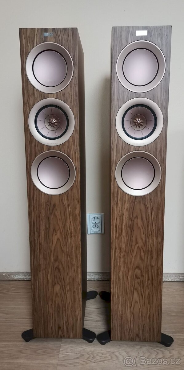 KEF R5 Ořech