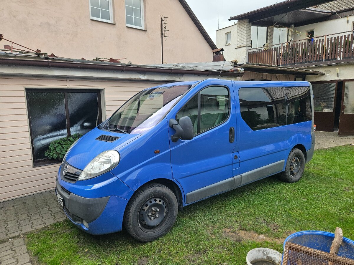 Opel Vivaro 2,5 CDTI