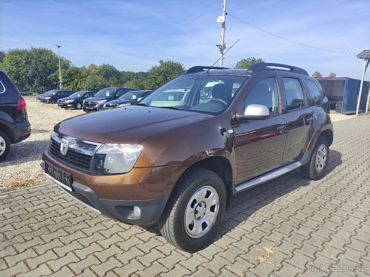 DACIA DUSTER 1.6 16V 4×4 LAUREATE, KLIMA,ZÁVĚS,EL.OKNA,BC.