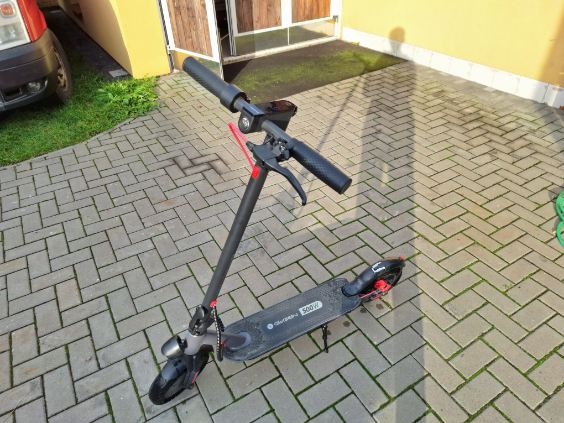 Elektrokoloběžka GoGen Voyager500W