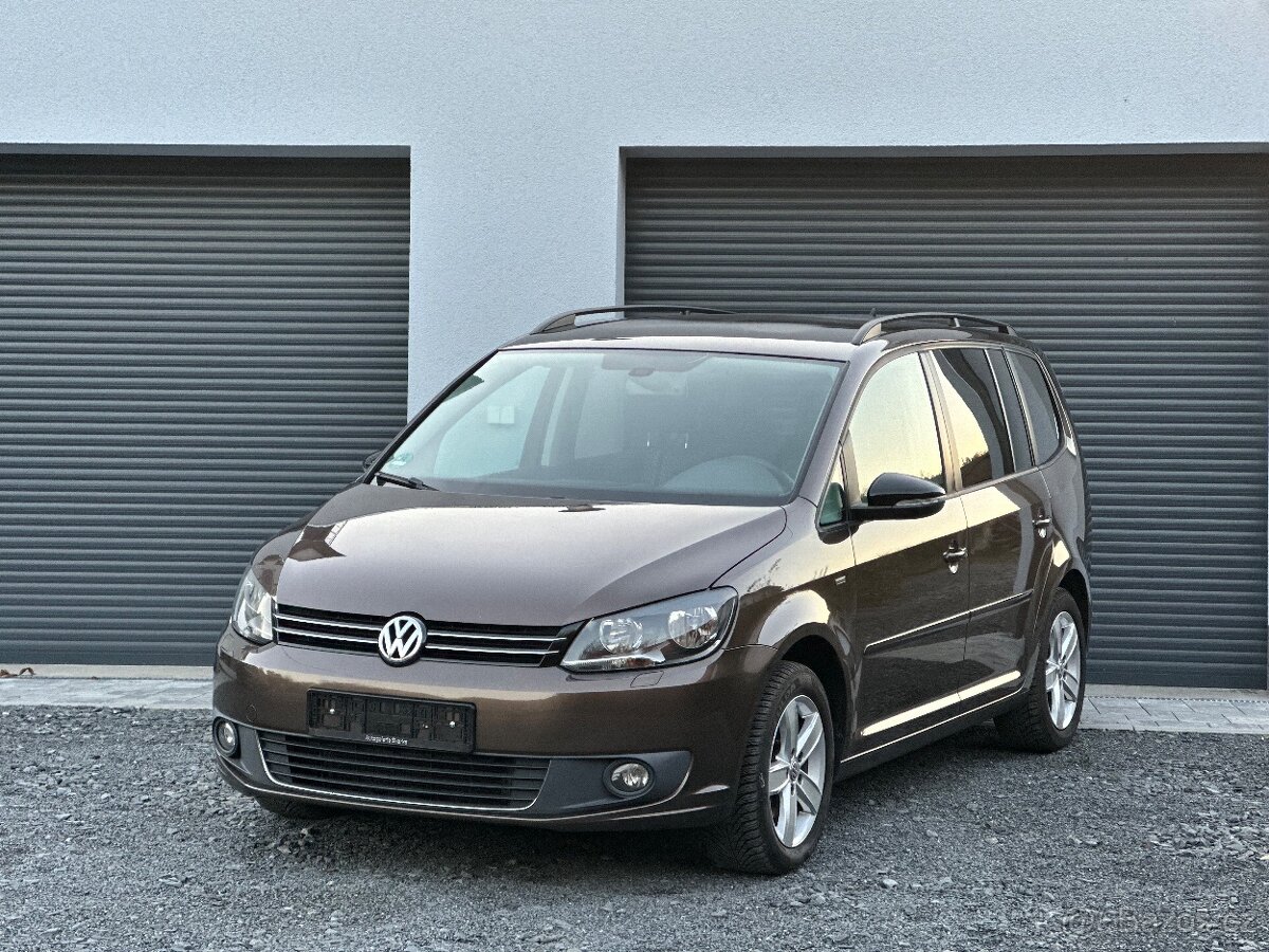 VW TOURAN 1.6 TDI 77 KW MATCH VÝHŘEV NAVI 2013