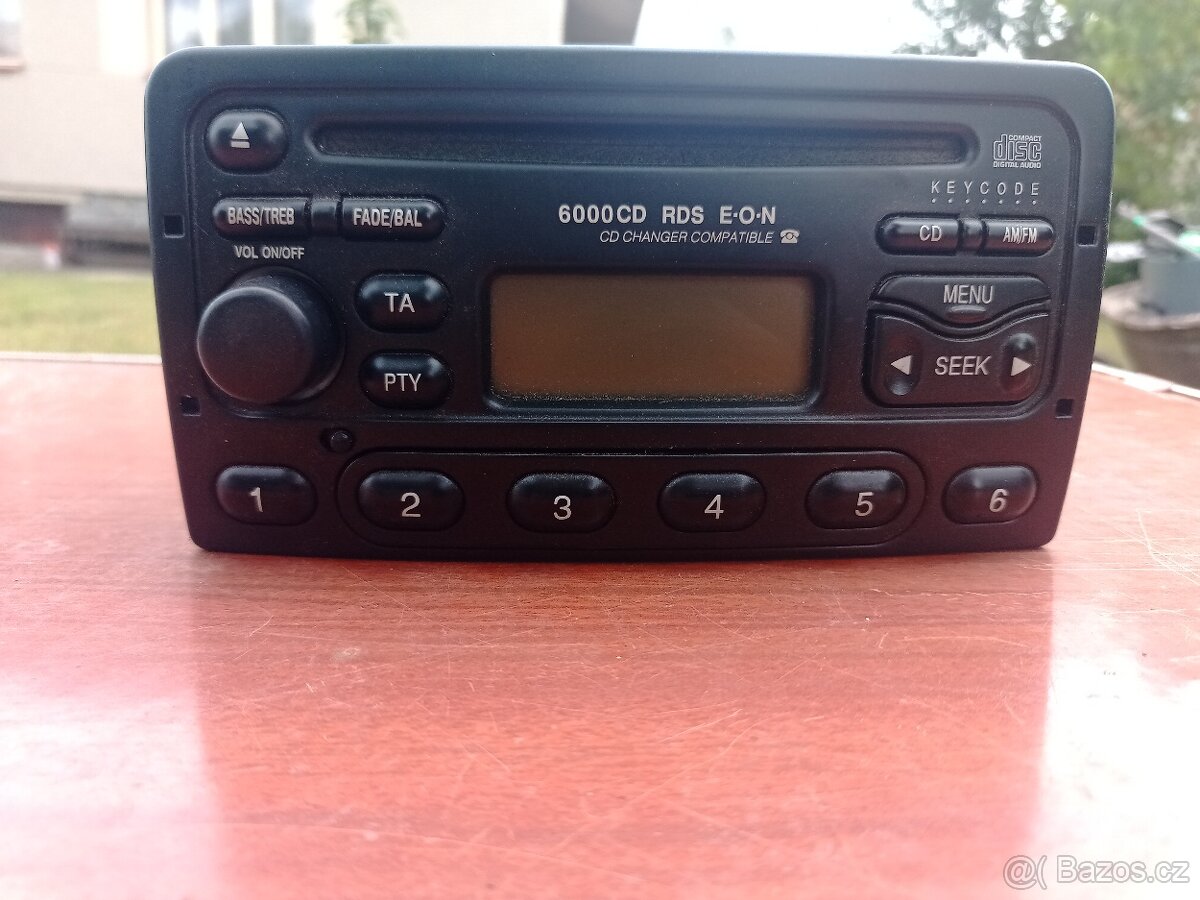 Ford Focus mk1 - rádio, reproduktory