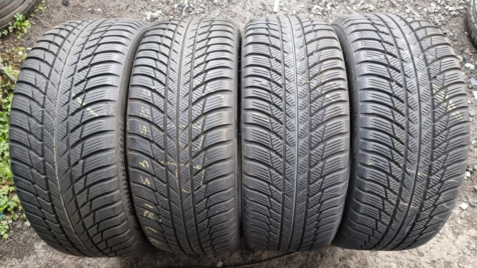 Zimní pneu 225/45/18 Bridgestone