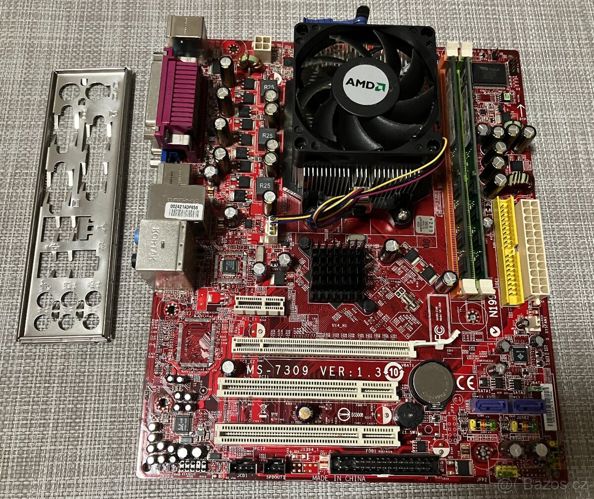 MSI + X4 620 4x2,6 Ghz, 4 Gb ram DDR2, I/O štítek