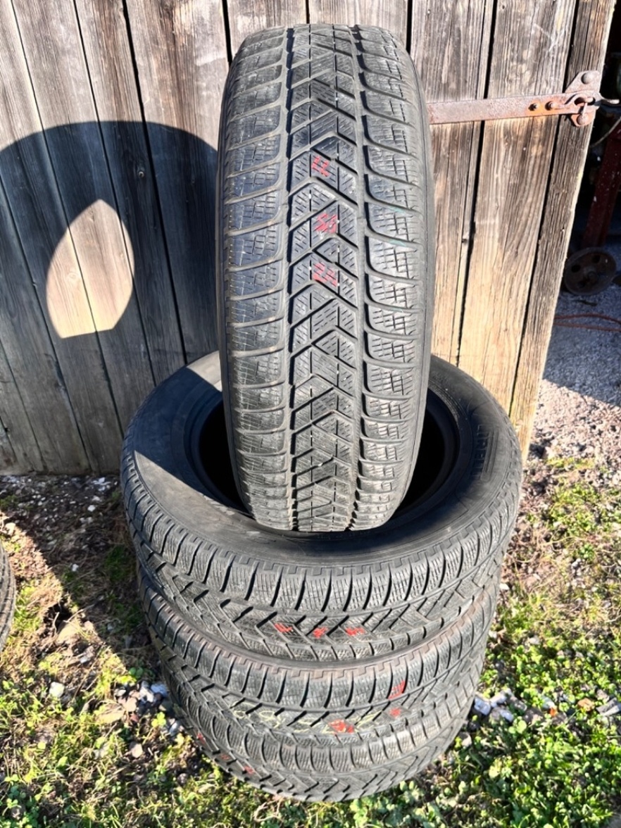 215/65 R17 zimní sada Pirelli