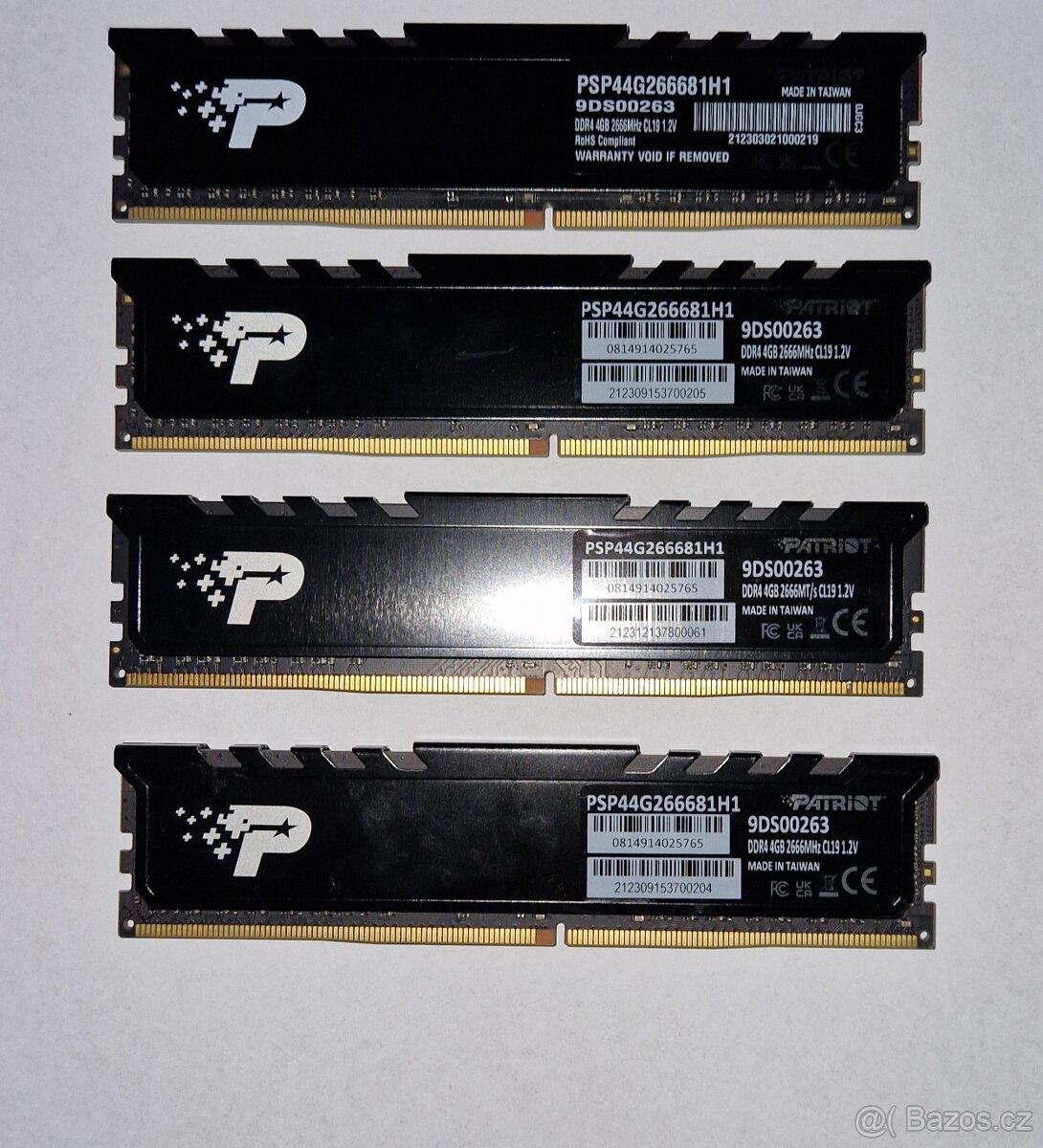 RAM DDR4 4×4GB