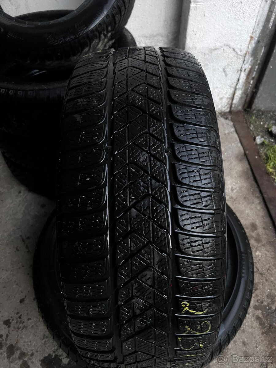 Zimní pneu PIRELLI 225/40/19