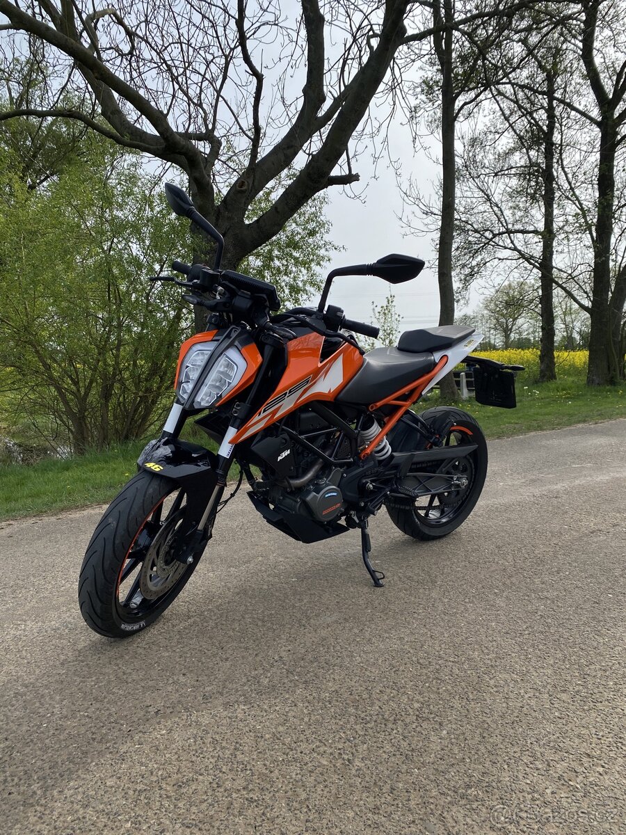 Ktm duke 125