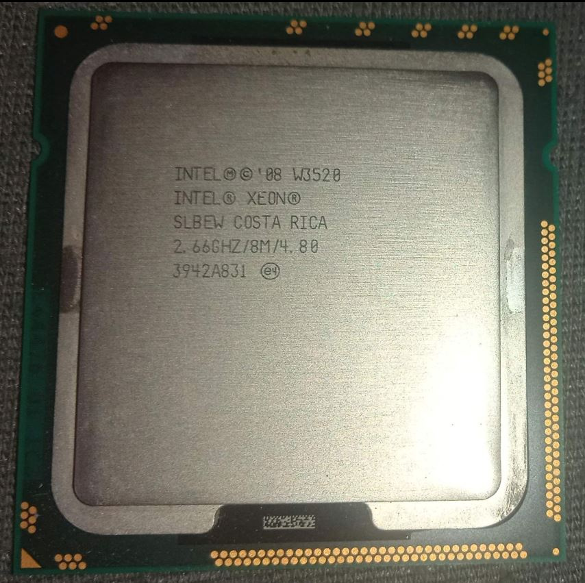 CPU Intel Xeon W3520 čtyřjádrový procesor, socket LGA 1366