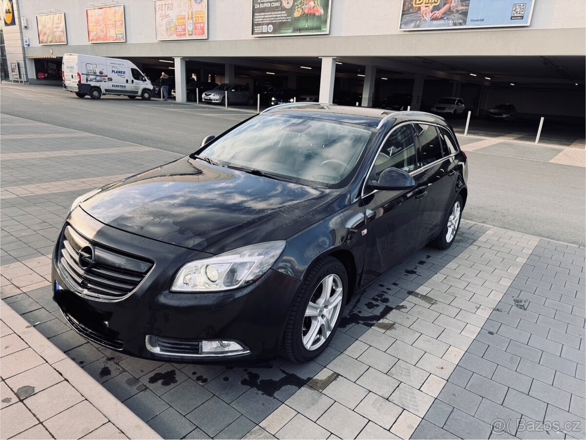 Opel Insignia 2011 rok