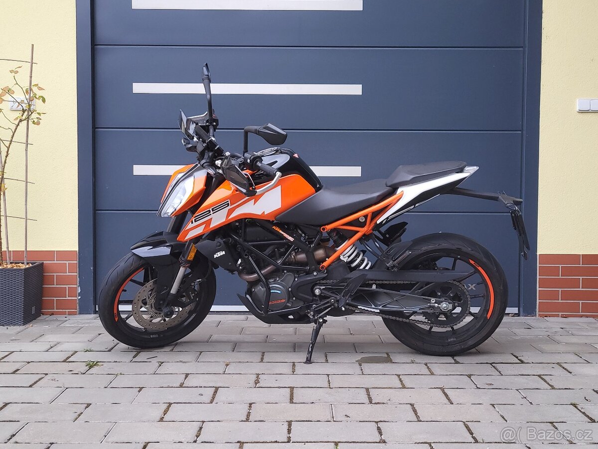 KTM Duke 125