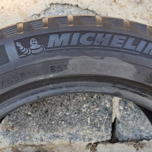 2 ks zimní pneu zn. MICHELIN ALPIN A3, 195-55 R15, 85T.