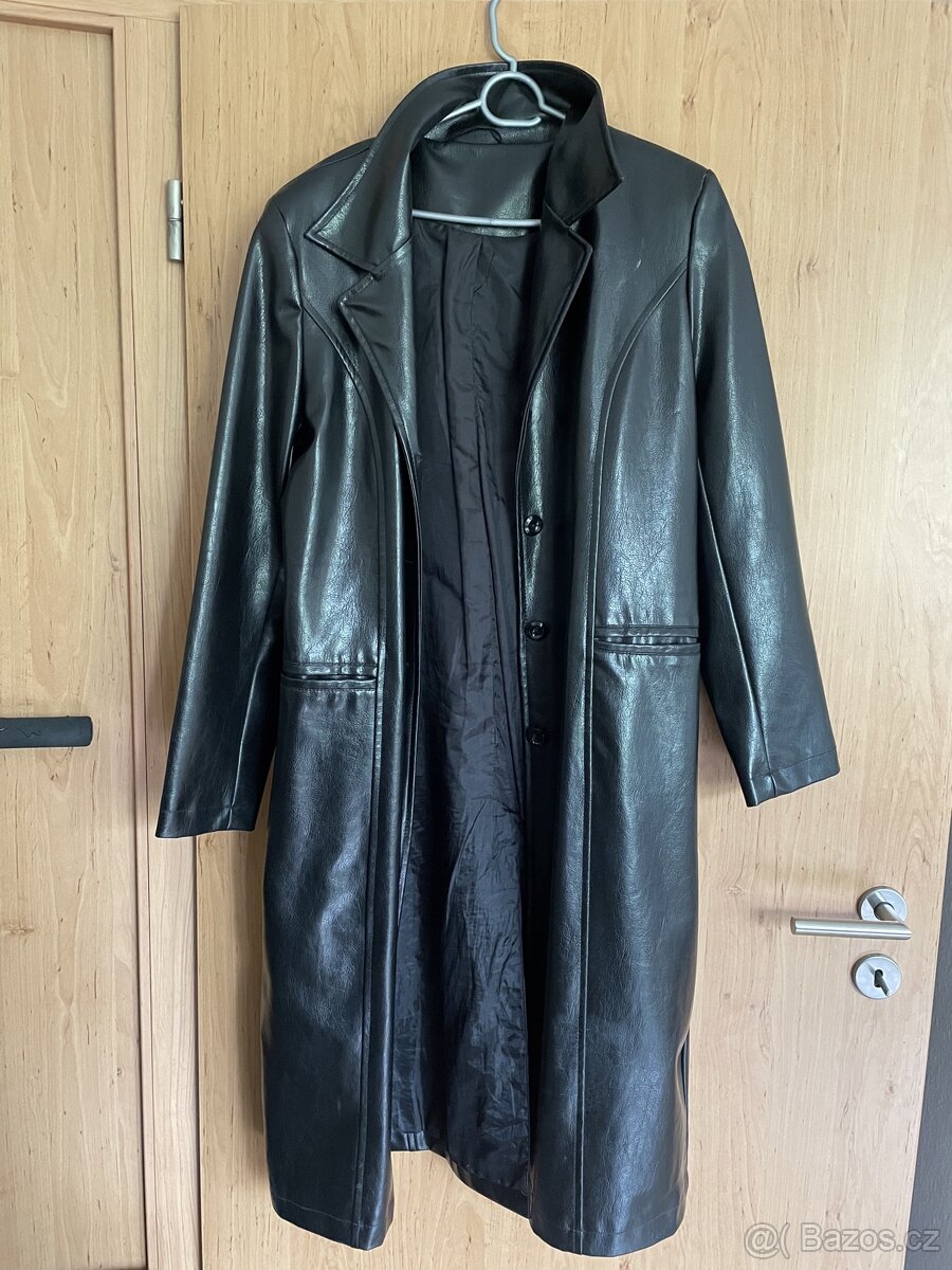 Koženkový vegan trench coat kabát