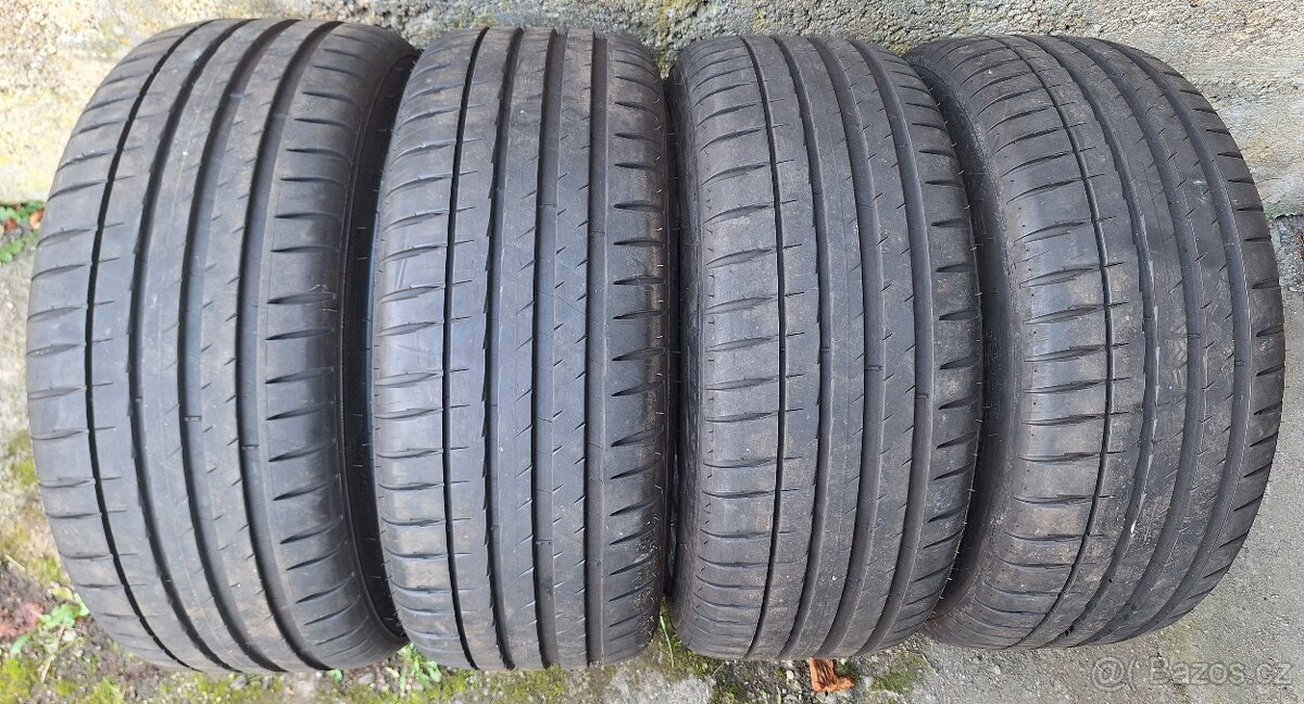 Letní pneu 225/40/18 Michelin -DOT 23--7,5mm-