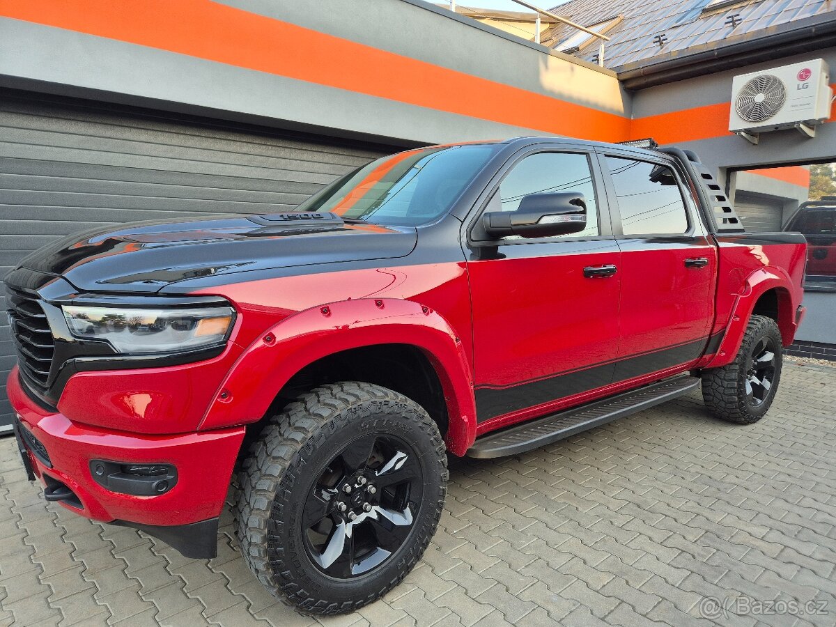 DODGE RAM 1500 5,7 HEMI BUILT TO SERVE 2022