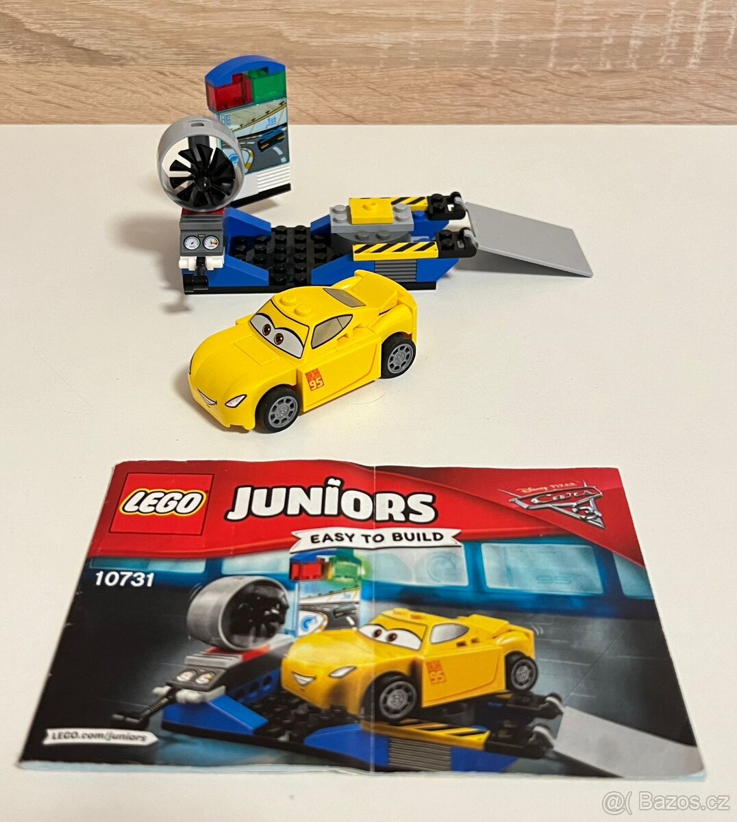 Lego Juniors Cars 10731 Závodní vystřelovač Cruz Ramirezové