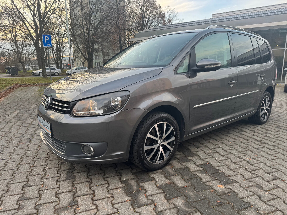 VW Touran 1,6 TDi 77kw 6°mauál Panorama TOP výbava