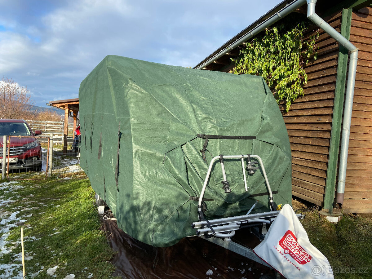 Plachta na karavan a obytné auto